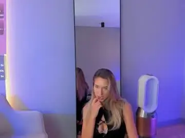 Chaturbate Private Sex Chat of lonelyflowerr