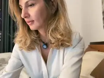 Chaturbate Live Sex Cam of monikate_
