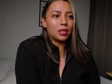 Chaturbate Adult Video Chat of zara_nova