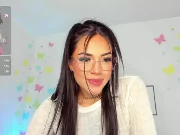 Chaturbate Live Sex Cam of andreag_