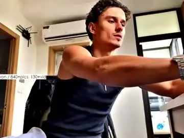 Chaturbate Watch Live Sex Cams of atreyon