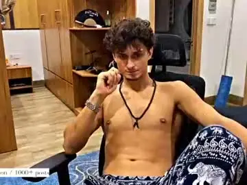 Chaturbate Watch Live Sex Cams of atreyon