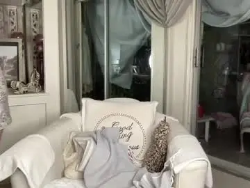 Chaturbate Free Porn Cam of gl1tter_barbie