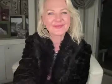 Chaturbate Live Sex Cam of gl1tter_barbie