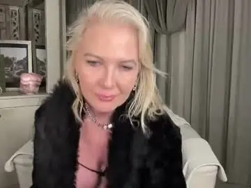 Chaturbate Sex Cam of gl1tter_barbie