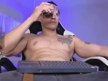 Chaturbate Nude Webcam of justin_valverde