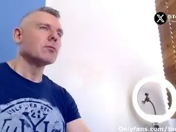 Chaturbate Adult Video Chat of tomfoxcam