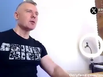 Chaturbate Live Porn of tomfoxcam
