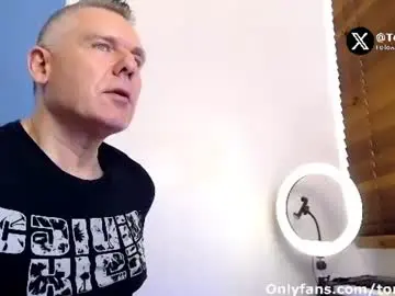 Chaturbate Sex Chat of tomfoxcam