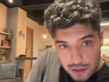 Chaturbate Live Sex Cam of bdever7