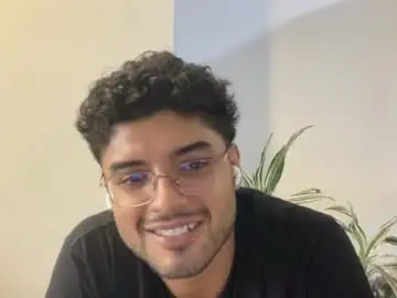 Chaturbate Live Sex Cam of bdever7