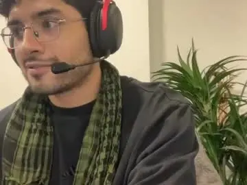 Chaturbate Live Sex Cam of bdever7