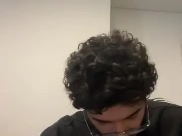 Chaturbate Live Sex Cam of bdever7