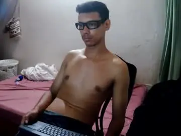 Chaturbate Watch Live Sex Cams of master_cospi96