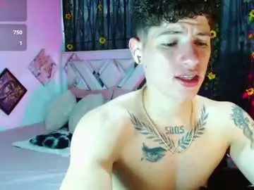 Chaturbate Live Sex Cam of matiaagt