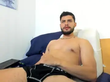 Chaturbate Live Sex Cam of mattbauman94