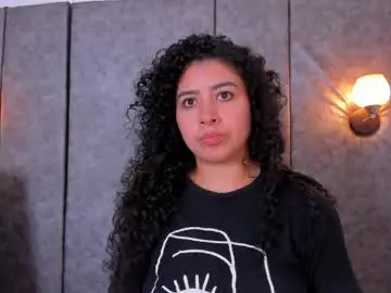Chaturbate Best live sex cam show of thara_webstter
