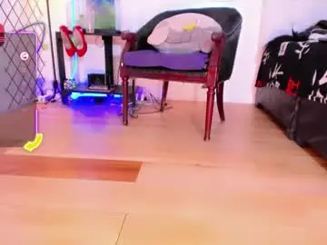 Chaturbate Live Sex Cam of kendra_bailey