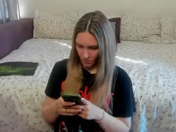 Chaturbate Live Sex Cam of kendra_xx_