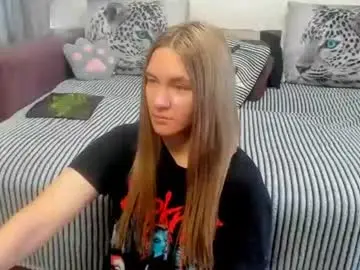 Chaturbate Live Sex Cam of kendra_xx_