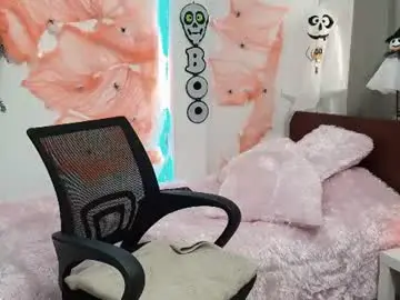 Chaturbate Live Sex Cam of vanesa_mystic2
