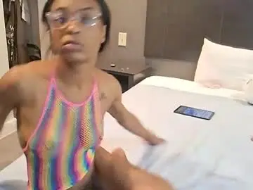 Chaturbate Live Sex Cam of minniehunney