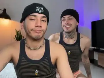 Chaturbate Nude Webcam of noah_and_steven