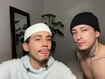 Chaturbate Live Sex of noah_and_steven