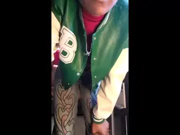 Chaturbate Live Sex of petite_loverr