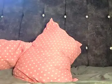 Chaturbate Best live sex cam show of petite_loverr