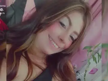 Chaturbate Free Porn Cam of rosario_1996