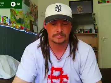 Chaturbate Live Sex Cam of alexx1169