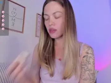 Chaturbate Live Sex Cam of damn_cutie