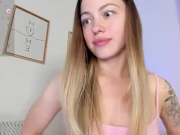 Chaturbate Live Sex Cam of damn_cutie