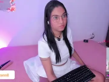 Chaturbate Live Sex of suzzann_rugg