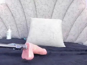 Chaturbate Live Sex Cam of zoe_blosson