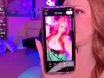 Chaturbate Best live sex cam show of daphnemadison