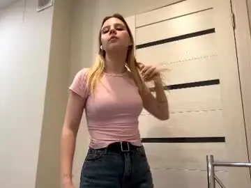 Chaturbate Free Porn Cam of emeraldwiggs