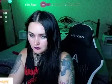 Chaturbate Live Sex Cam of emmybrightj_