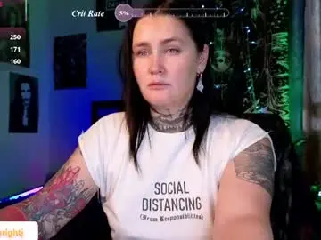 Chaturbate Live Sex Cam of emmybrightj_