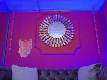 Chaturbate Live Sex Cam of julieta_russell