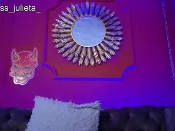 Chaturbate Sex Cam of julieta_russell