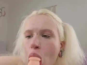 Chaturbate Sex Chat of mia_waterlily