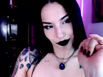 Chaturbate Live Sex of emearld_black