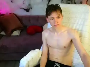 Chaturbate Free Live Porn of meverik_oushen