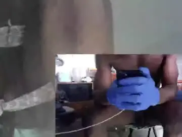 Chaturbate Free Porn Cam of montydxxx2