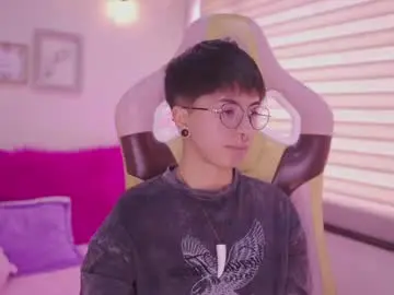 Chaturbate Best Webcam of tommy_blue1