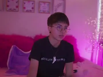 Chaturbate Private Sex Chat of tommy_blue1