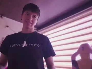 Chaturbate Free Live Porn of tommy_blue1