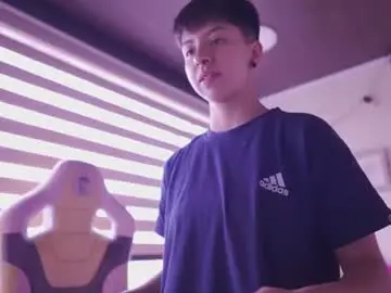 Chaturbate Best live sex cam show of tommy_blue1
